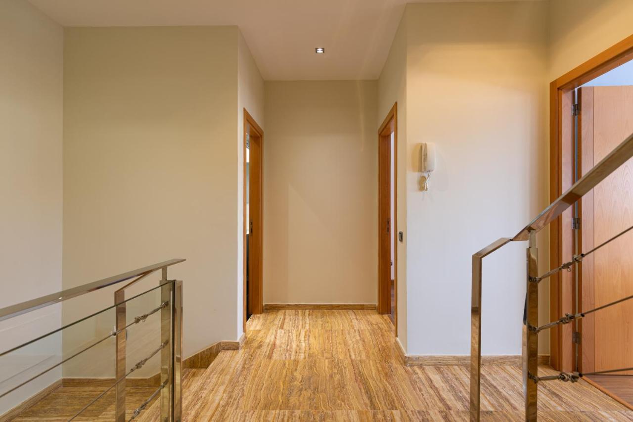 Апартаменты Penthouse With Private Swimming Pool Меленара Экстерьер фото